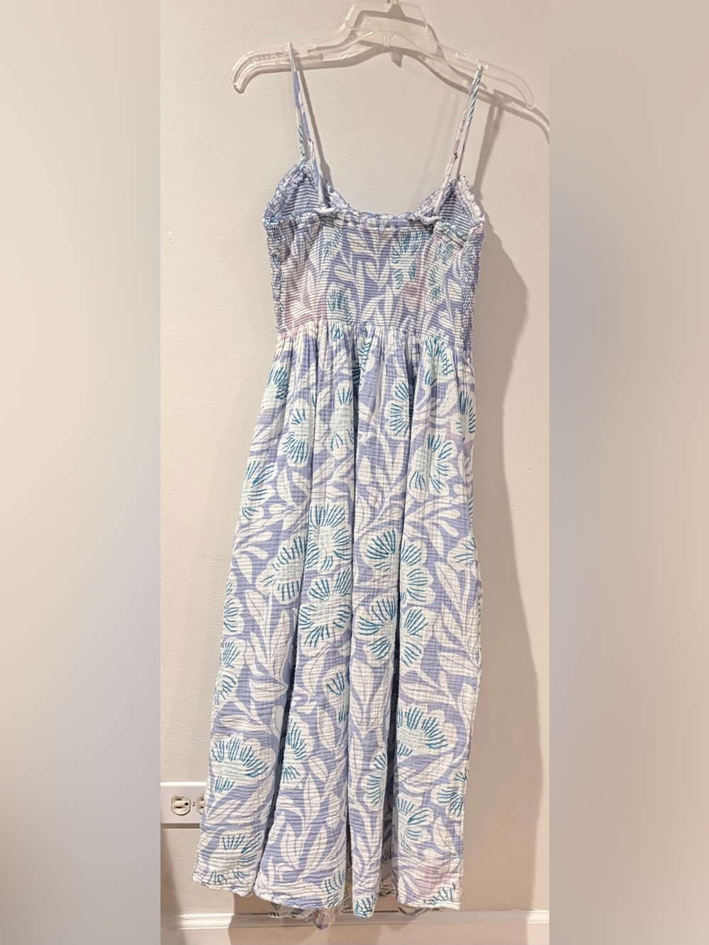 Free People Sweet Nothings  Flowy Blue Floral Smocked Midi Dress SZ L - Picture 8 of 16